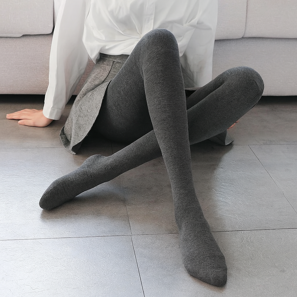 Insulated Leggings with Water-Repellent Outer Layer